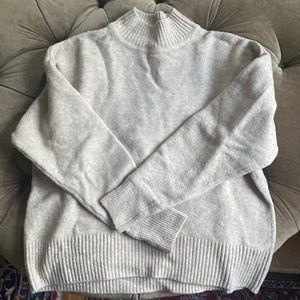 H+M tan sweater!